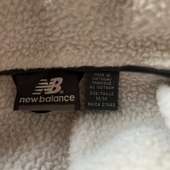Men’s New Balance Sherpa lined reflective track jacket - Picture 3 of 3